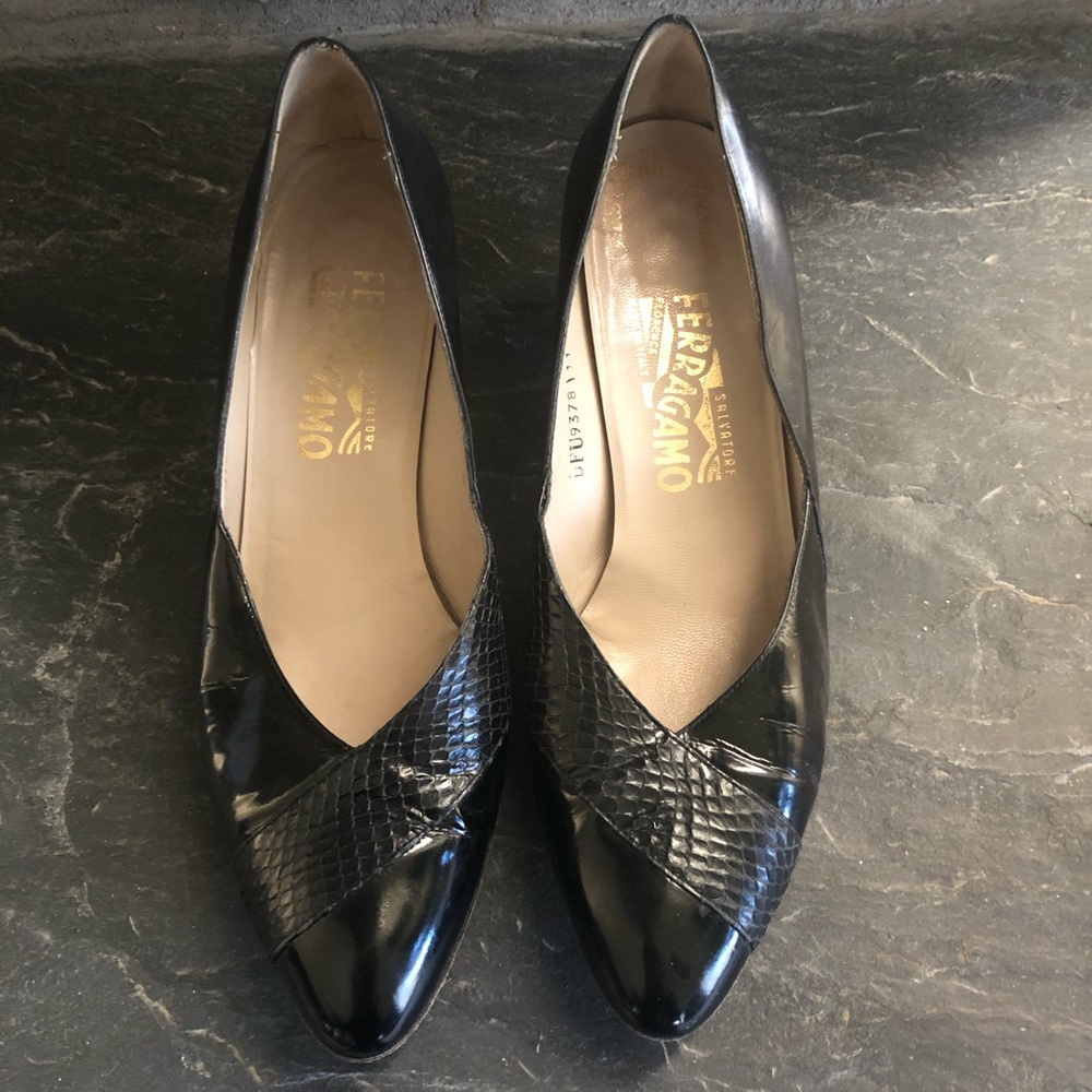 Ferragamo pumps with real snakeskin